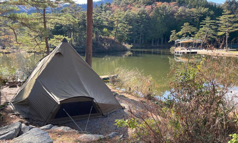 おおぐて湖キャンプ場 サイトB テント設営後の風景