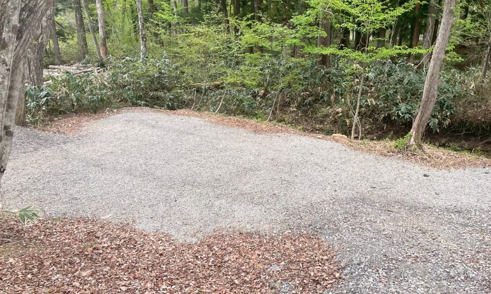 山のハコ-camp studio- リバーオートサイト1のテントスペース